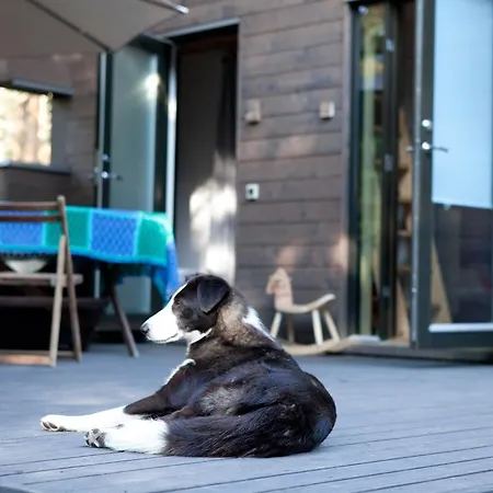Surfhunt Holiday House Holiday home Motsu