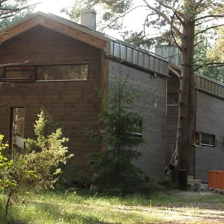 Surfhunt Holiday House Motsu